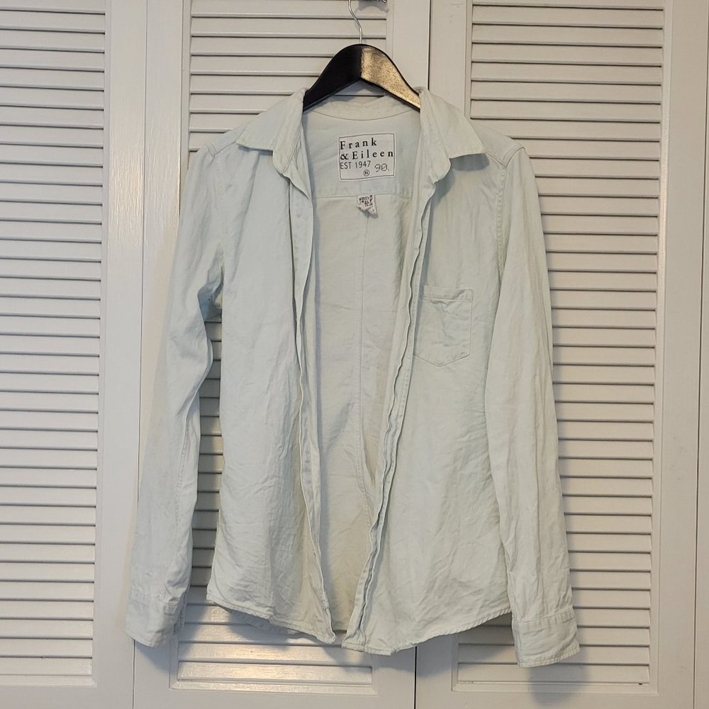 Frank & Eileen Barry Button Down